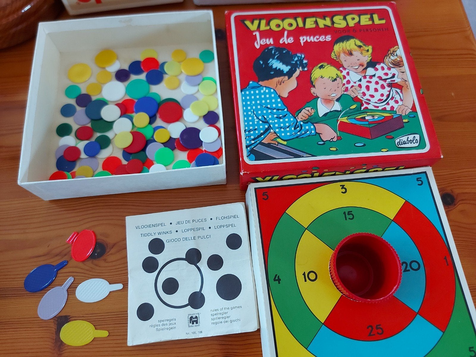 Vintage jaren 70 Vlooienspel, Hobby en Vrije tijd, Ophalen of Verzenden