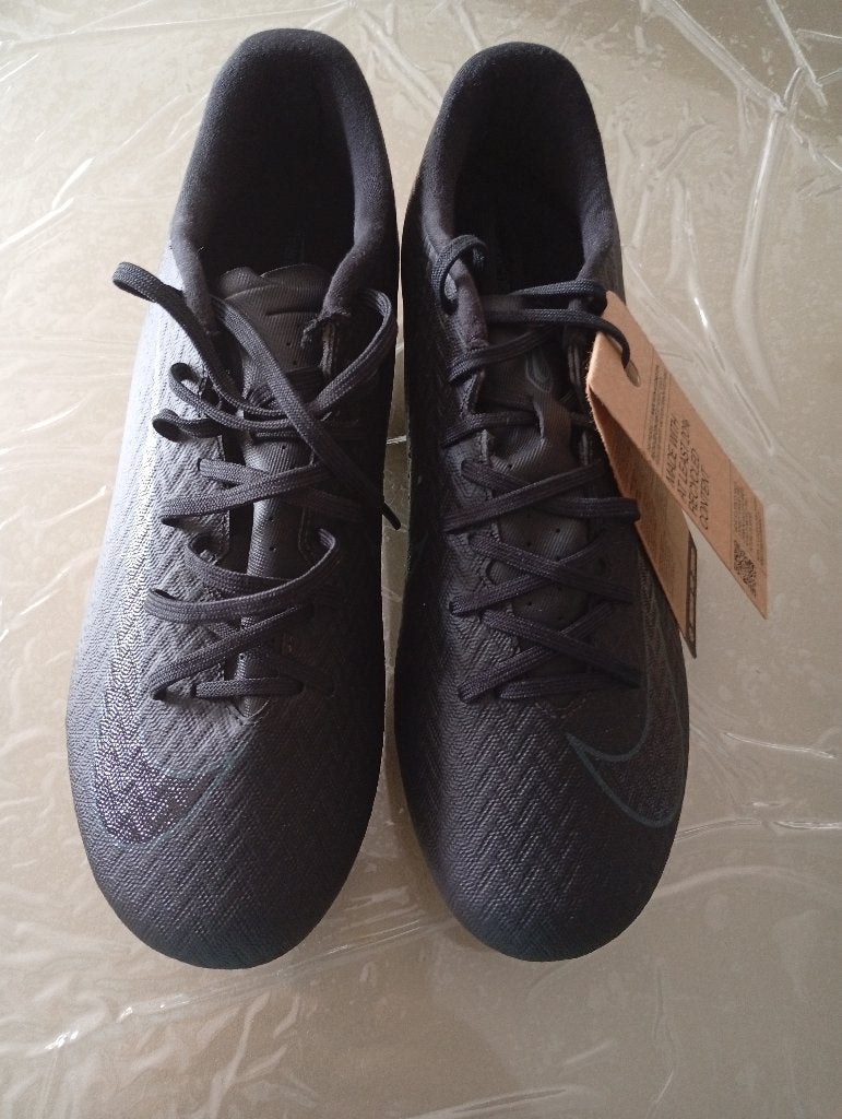Nike voetbal schoenen maat 41, Maat XS of kleiner, Schoenen, Nieuw, Ophalen of Verzenden