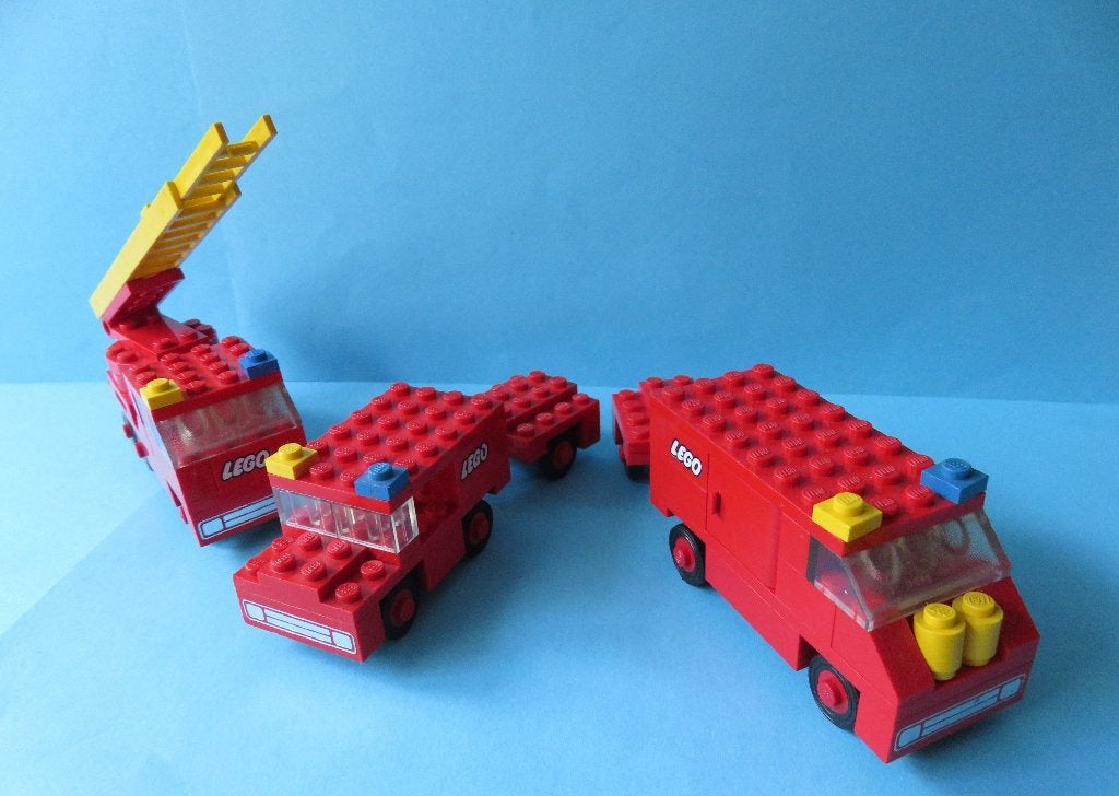 Lego brandweer auto's uit 1973, Kinderen en Baby's, Speelgoed | Duplo en Lego, Ophalen of Verzenden, Gebruikt, Lego