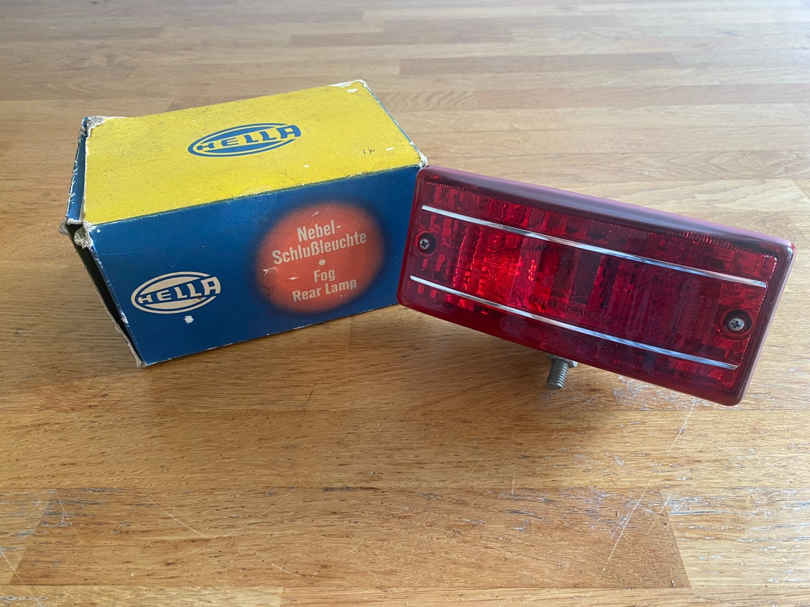 Hella Mistachterlicht NES 4 CC - Nieuw in doos, Auto-onderdelen, Ophalen of Verzenden, Nieuw, Overige automerken