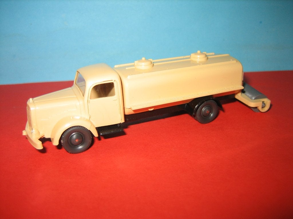 Wiking  Bakwagen met rol  HENSCHEL beige, Ophalen of Verzenden, Zo goed als nieuw, Bus of Vrachtwagen, Wiking