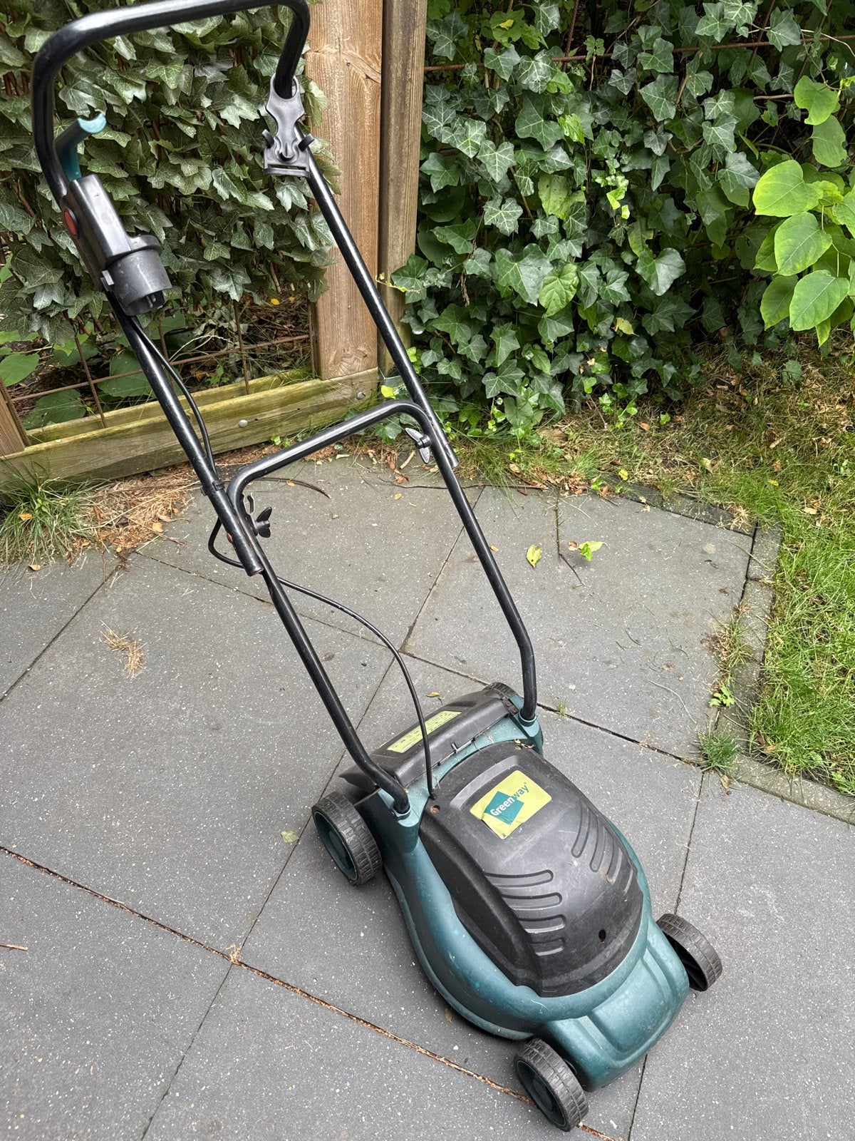 Greenway LM-1032 Elektrische Grasmaaier - 32cm Maaibreedte, Ophalen, Cirkelmaaier, Gebruikt, Elektrische grasmaaier