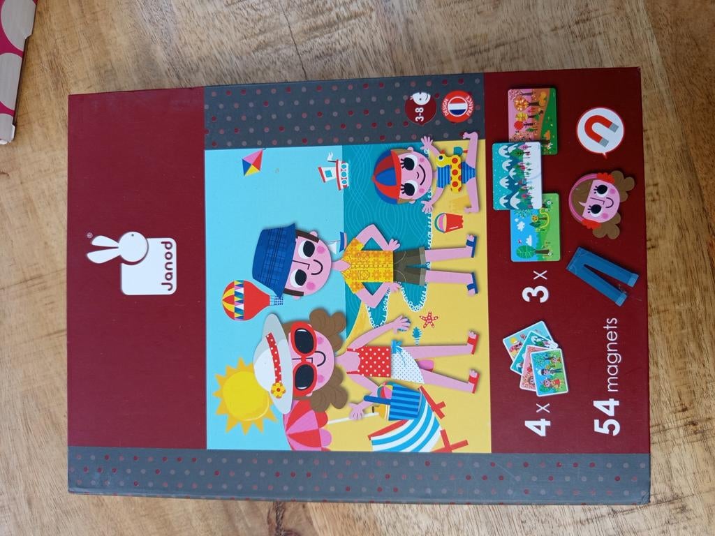 Janod Magnetibook Magnetisch Spel - Strand, Kinderen en Baby's, Speelgoed | Educatief en Creatief, Verzenden, Gebruikt, Puzzelen