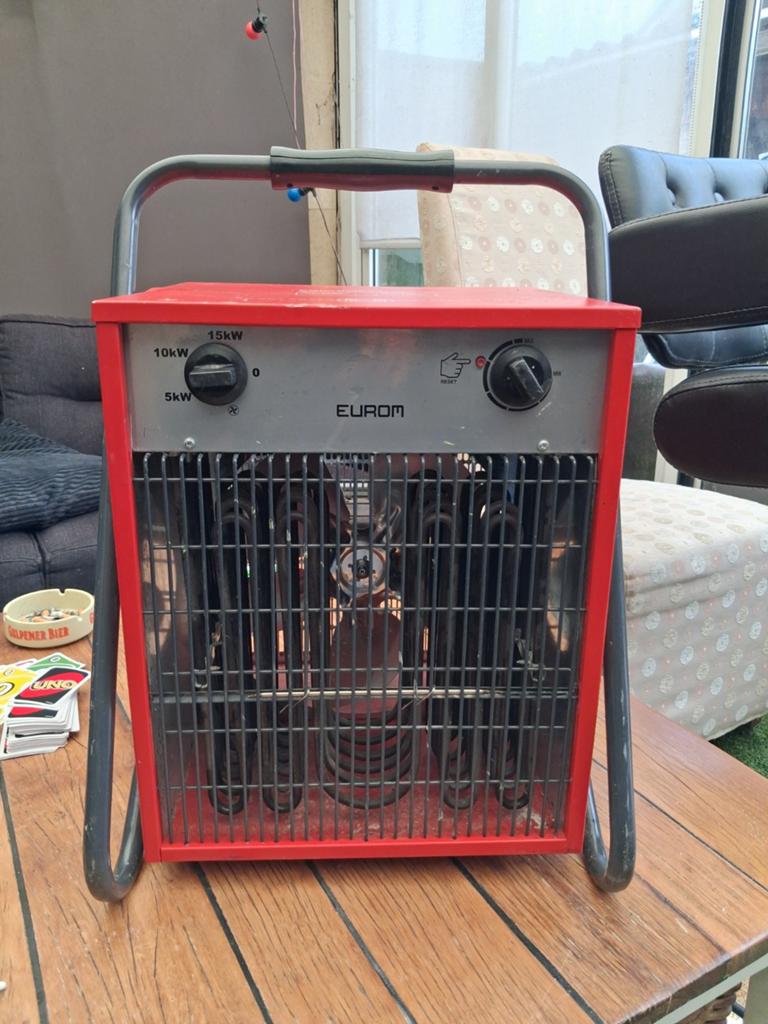 Goede kachel, 30 tot 80 cm, Kachel, Ophalen of Verzenden, Zo goed als nieuw