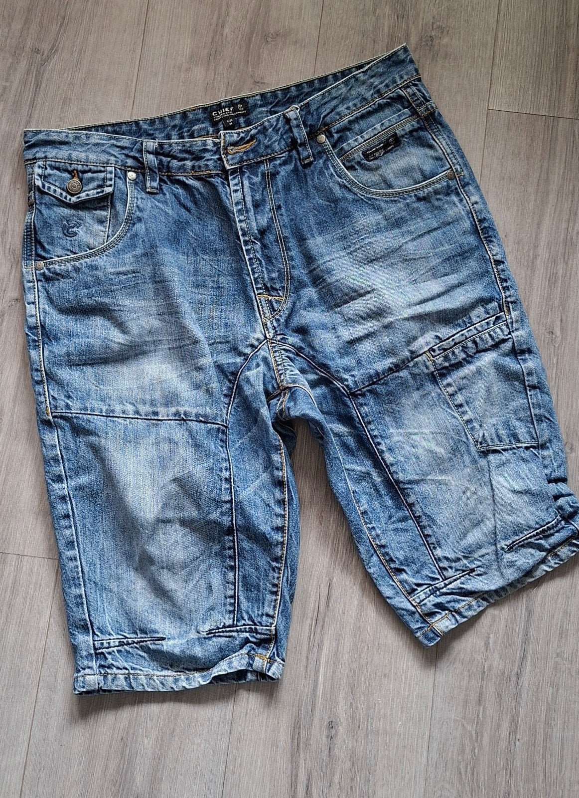 Heren Bermuda jeans Chief maat M, Ophalen of Verzenden, Zo goed als nieuw, Blauw, W32 (confectie 46) of kleiner