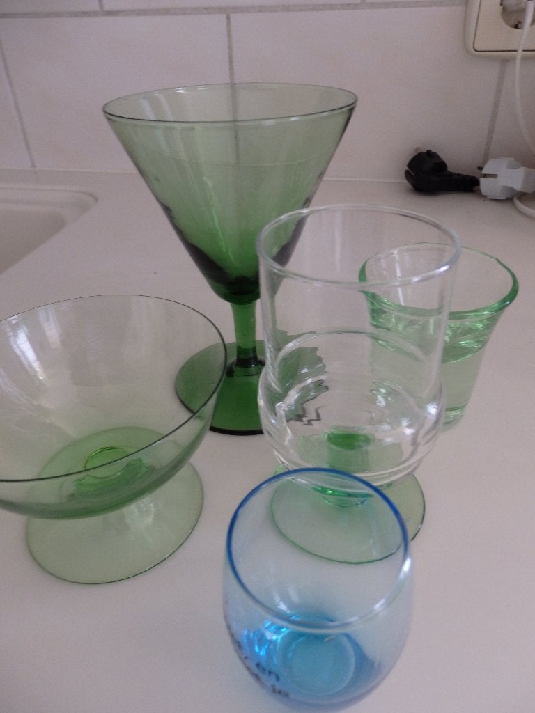 Glaasjes kleur, Ophalen of Verzenden, Zo goed als nieuw, Borrel- of Shotglas