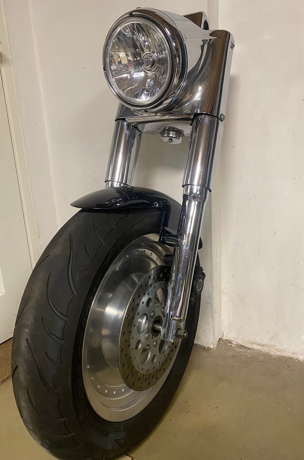 Voorvork softail, Motoren, Ophalen