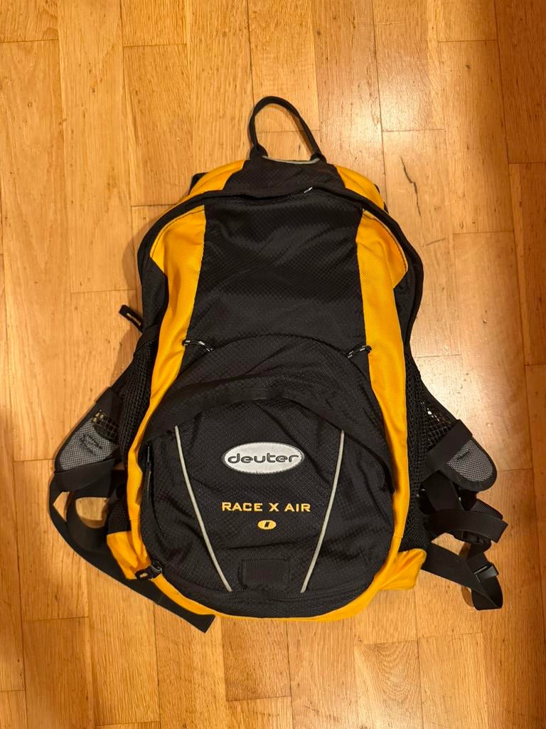 Deuter Race X Air fiets backpack, Overige merken, 25 tot 40 cm, Ophalen of Verzenden, Zo goed als nieuw