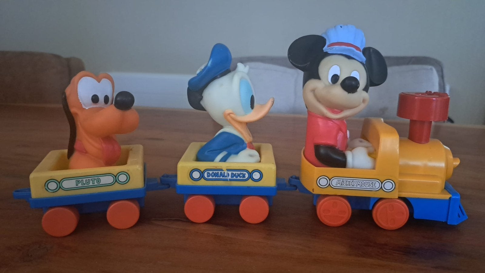 BIEDEN! Disney, Simpsons en vriends…, Ophalen of Verzenden, Gebruikt