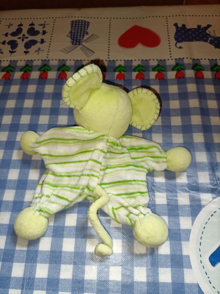 Tiamo muis knuffeldoekje met rammelaar, Ophalen of Verzenden, Zo goed als nieuw, Overige typen