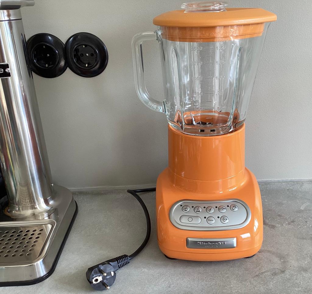 KitchenAid Blender Artisan, 2 x gebruikt, Witgoed en Apparatuur, Blenders, Ophalen of Verzenden, Zo goed als nieuw, Blender