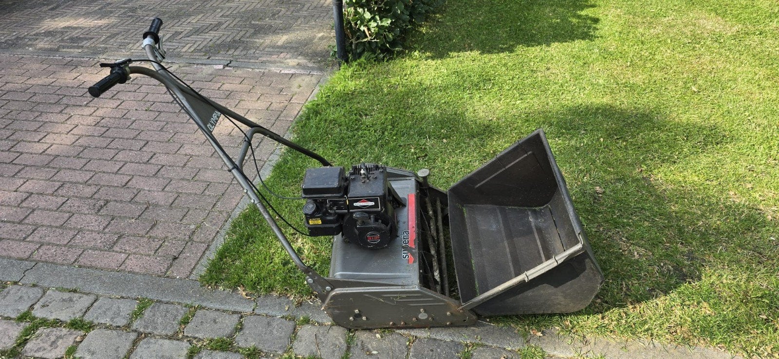 Briggs & Stratton kooimesmaaijer 3 PK, Ophalen, Gebruikt