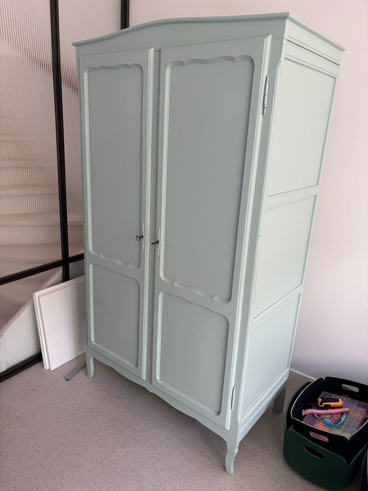 Brocante kast met hanggedeelte - 181x100x54 cm, Ophalen, Gebruikt, 100 tot 150 cm, 150 tot 200 cm