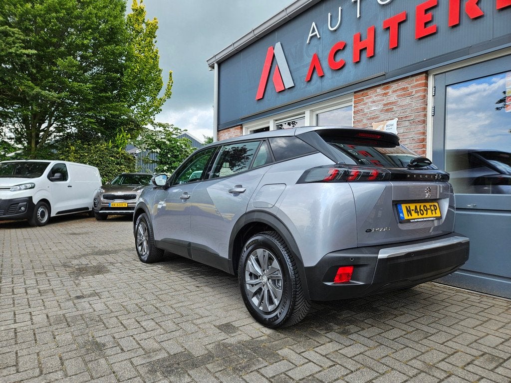 Peugeot E-2008 EV Active Pack 50 kWh SOH 97%! Carplay! NAP!, Auto's, 330 km, 136 pk, Gebruikt, Parkeersensor