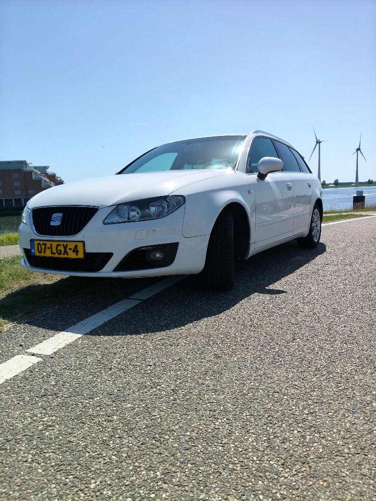 Seat Exeo 1.8 20V Turbo 110KW ST 2010 Business Line, Voorwielaandrijving, Zwart, 4 cilinders, 150 pk