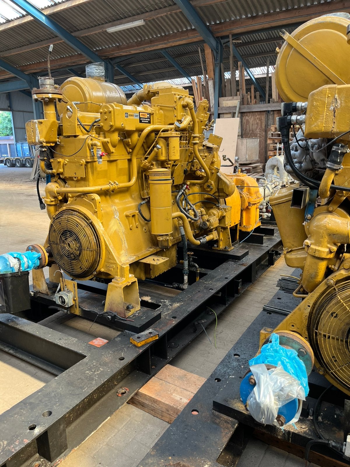 Cat d353 motoren, Doe-het-zelf en Verbouw, Ophalen of Verzenden, Gebruikt, Dieselmotor, 1400 tot 1800 rpm