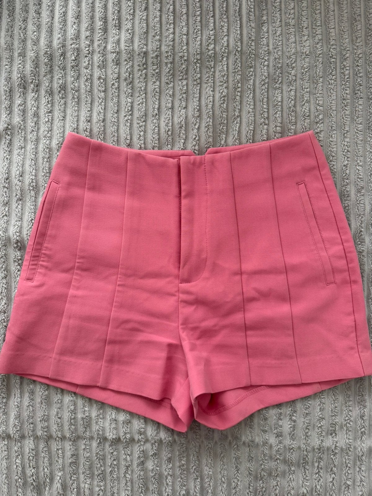 Short roze, Ophalen of Verzenden, Zo goed als nieuw, Maat 34 (XS) of kleiner
