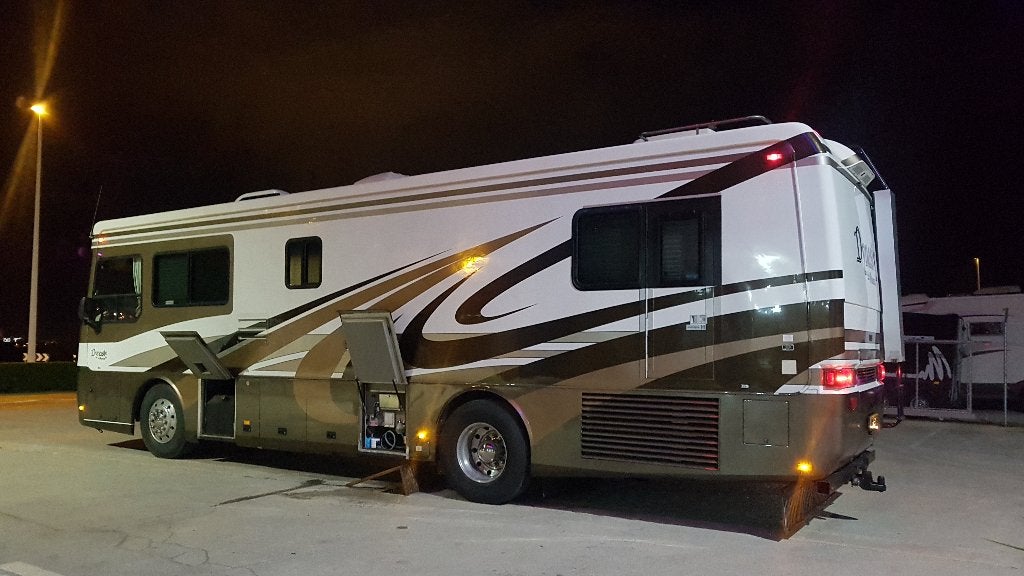 Monaco Dynasty 34 Motorhome  BIJNA GEEN WEGENBELASTING 75 PM, Caravans en Kamperen, Campers, Chemisch toilet, Gaslek-detector