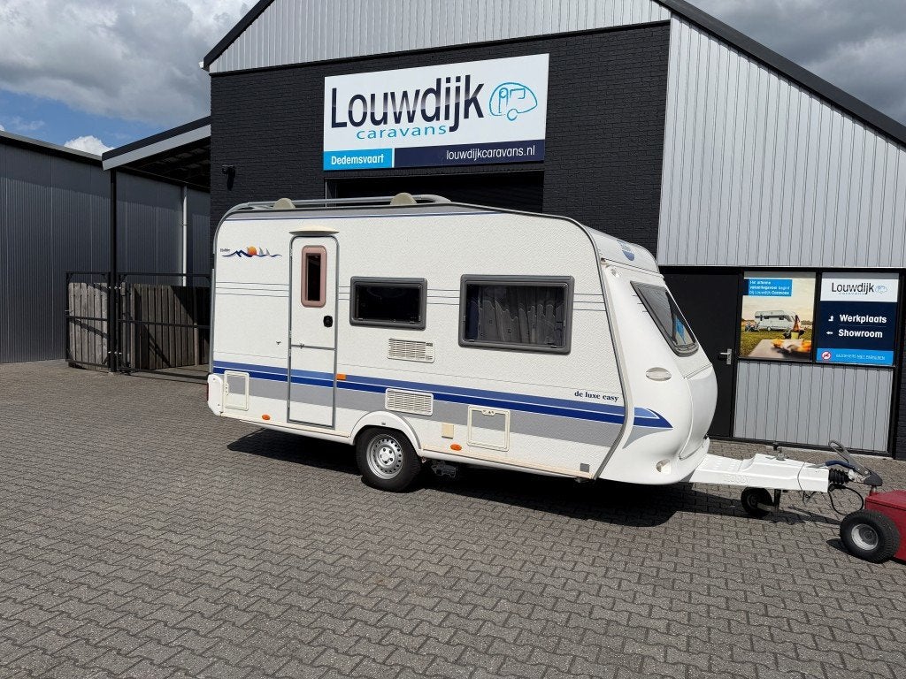 HOBBY De Luxe 400 SF ’05 (Mover, Vastbed), Caravans en Kamperen, Vast bed, Hobby, Bedrijf, Treinzit