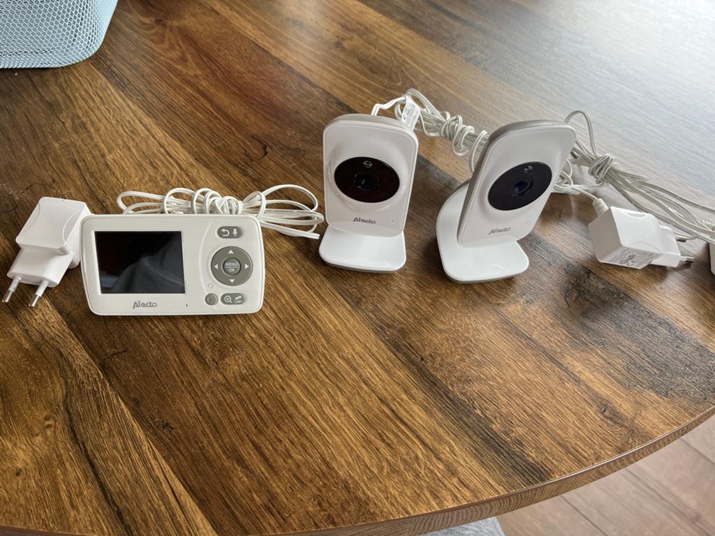 Alecto Babyfoon met 2 camera's en terugspreekfunctie, Ophalen, Gebruikt, Minder dan 100 meter, Camera