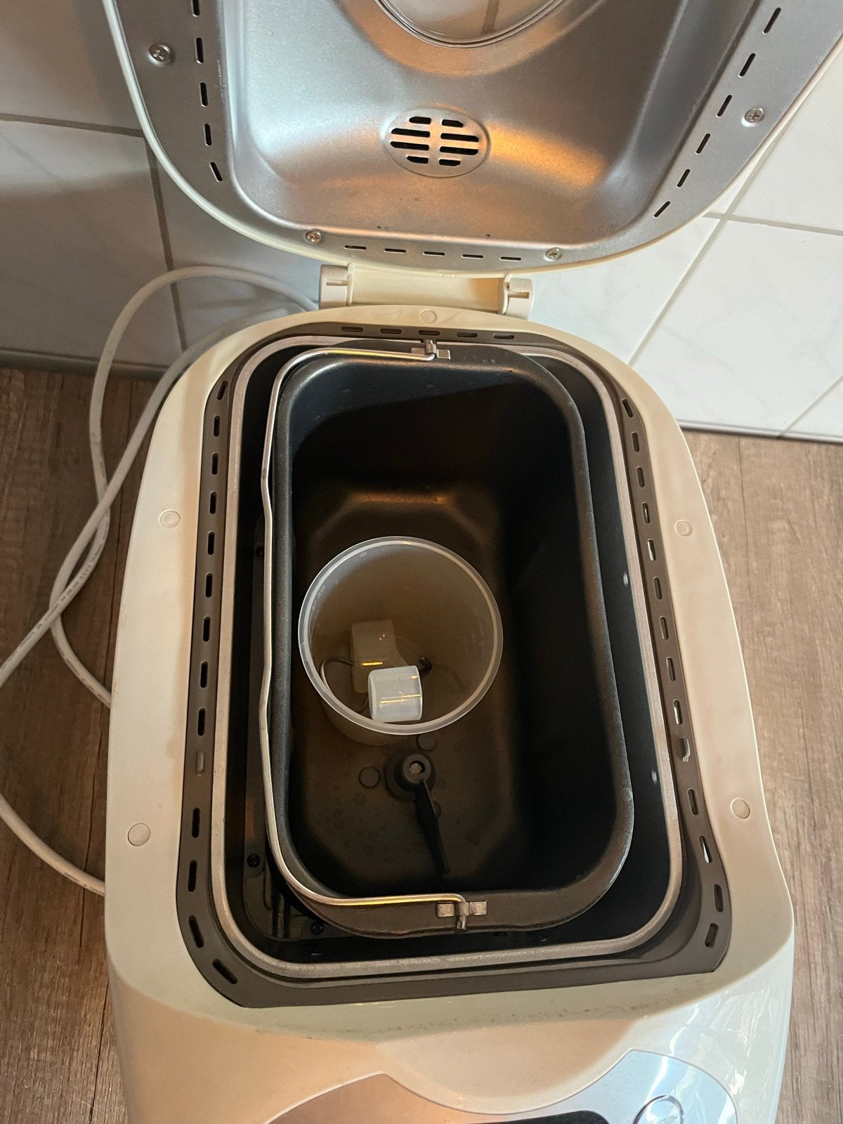 Broodbakmachine - Gebruikt maar in goede staat, Gebruikt, 800 tot 1200 gram deeg, Kijkvenster, Ophalen