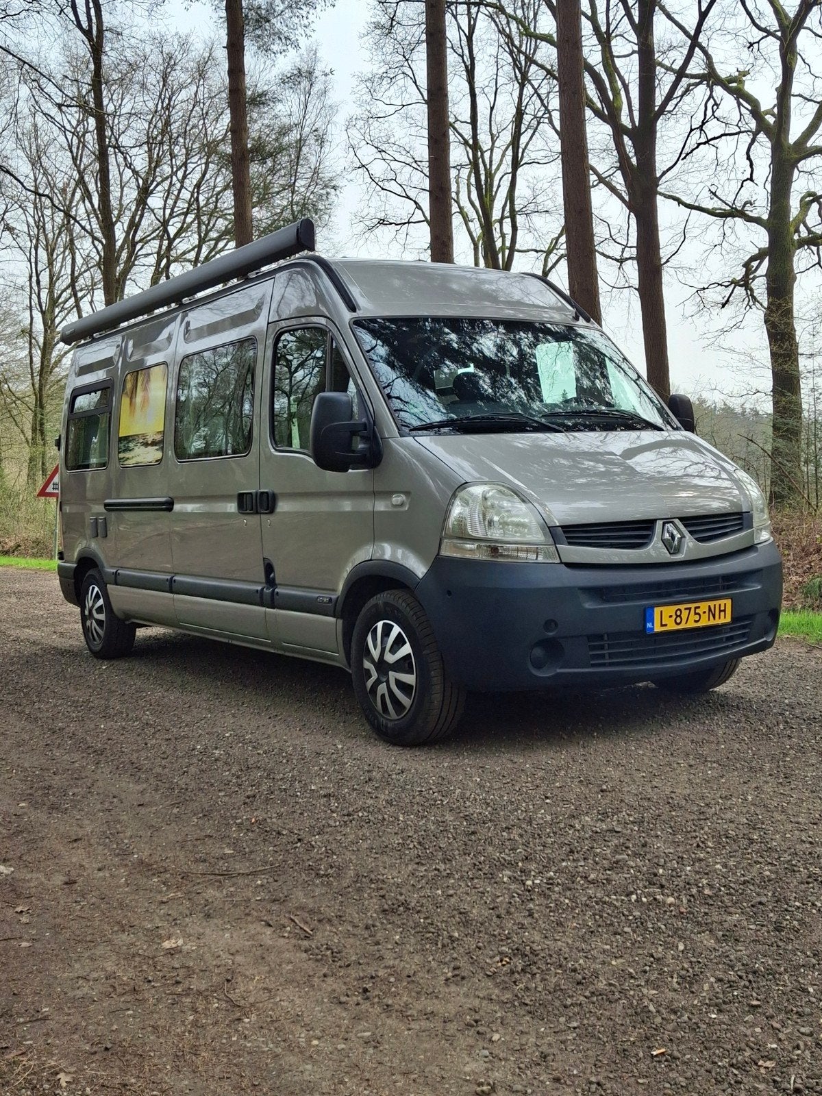 Renault MASTER 2.5 / Nette camper / 4 persoons / sfeervolle, Overige merken, Buscamper of Camperbus, Airbags, Autoselectwierden@hotmail.com