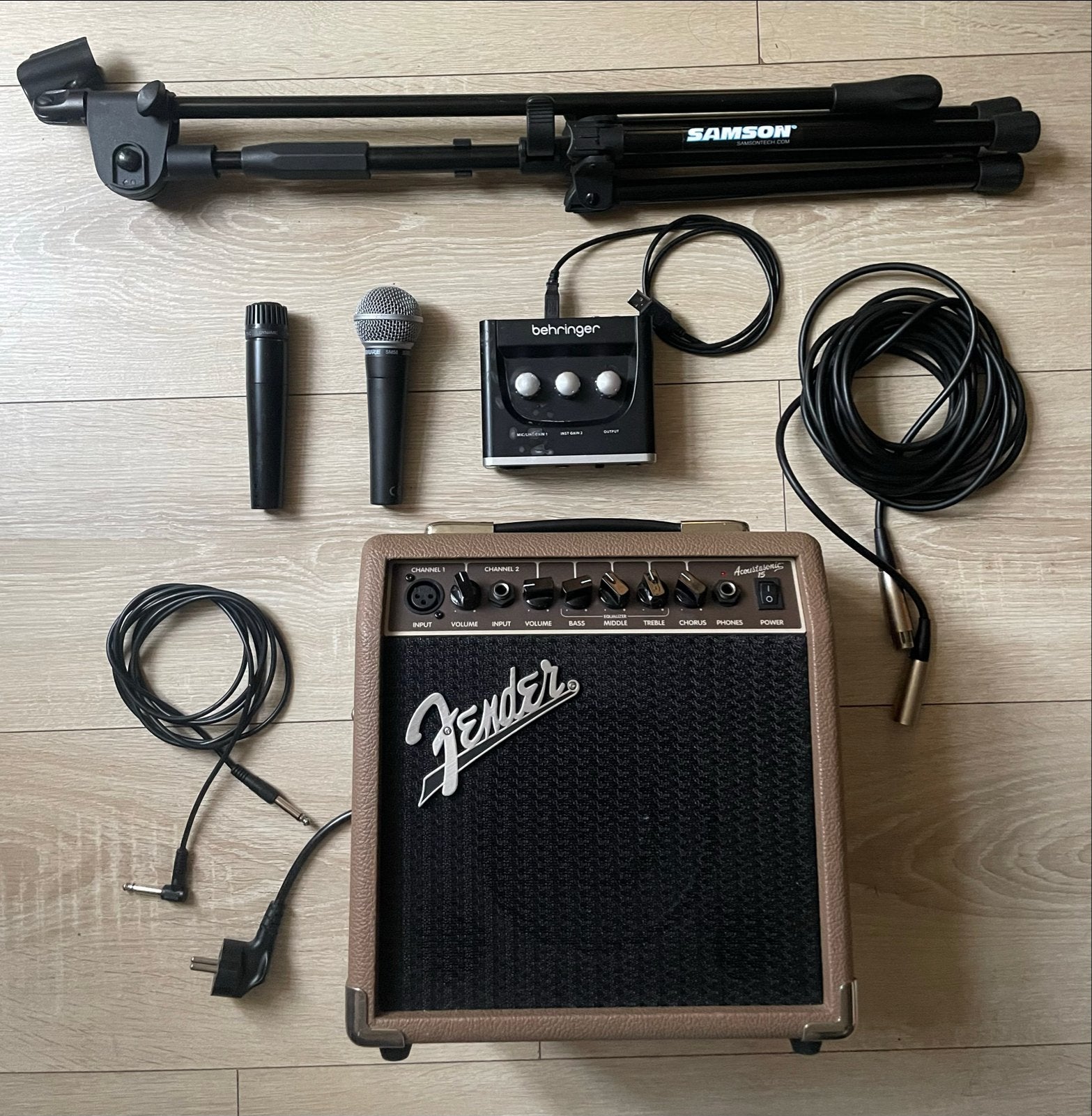 Fender versterker + Shure SM58 + Interface + Statief, Ophalen, Gebruikt