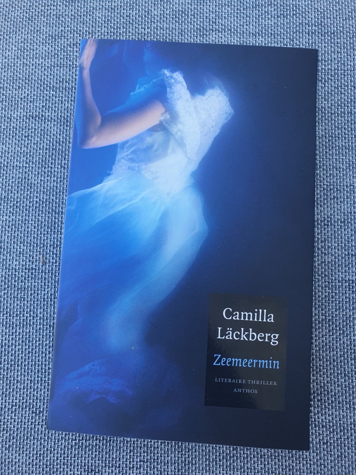 Camilla Läckberg - Zeemeermin (Literaire thriller), Ophalen of Verzenden, Zo goed als nieuw, Camilla Läckberg, Scandinavië
