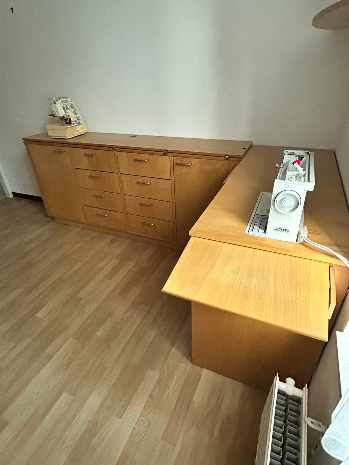 Naai-/hobby meubelstuk, Ophalen, Gebruikt, Naaimachine, Overige merken