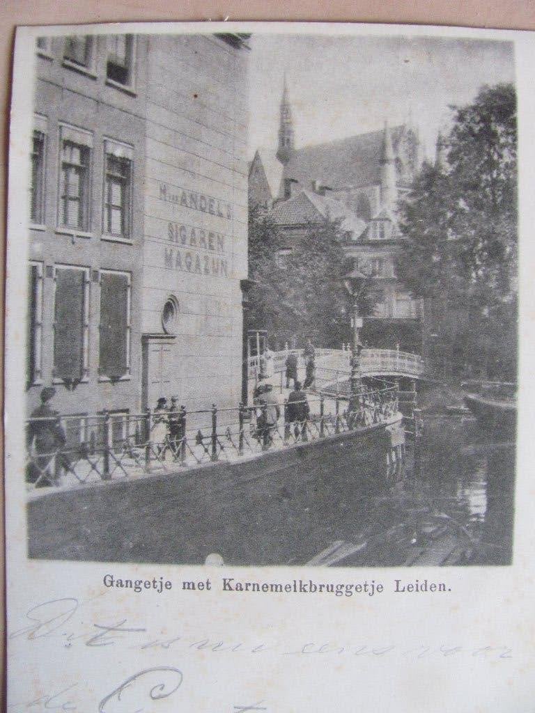 Leiden Karnemelkbruggetje met sigarenmagazijn H. van Andeln, Ophalen of Verzenden, Voor 1920, Gelopen, Zuid-Holland