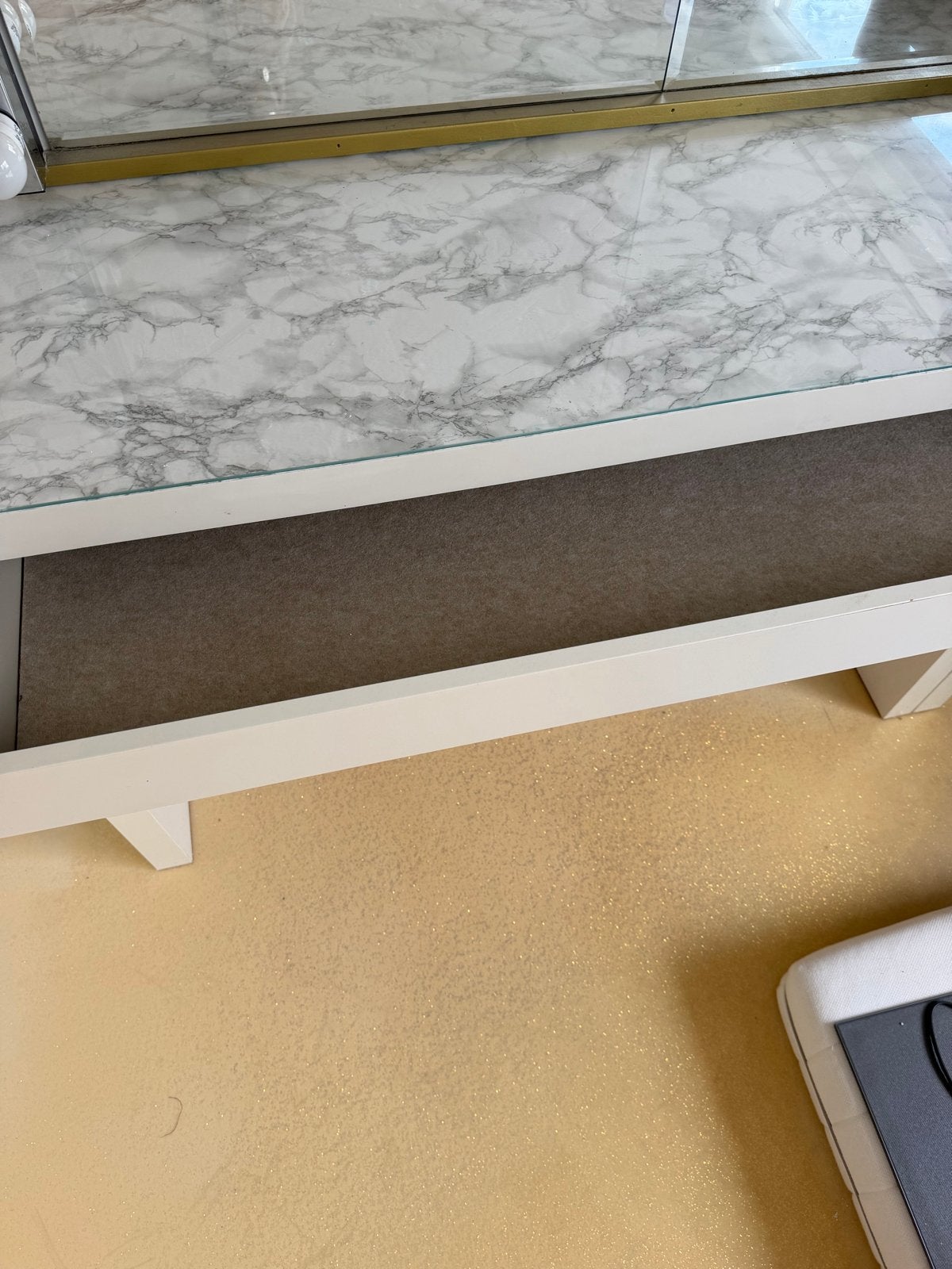 IKEA Malm kaptafel/bureau wit met marmerlook, Ophalen, Gebruikt, 100 tot 150 cm, Minder dan 100 cm