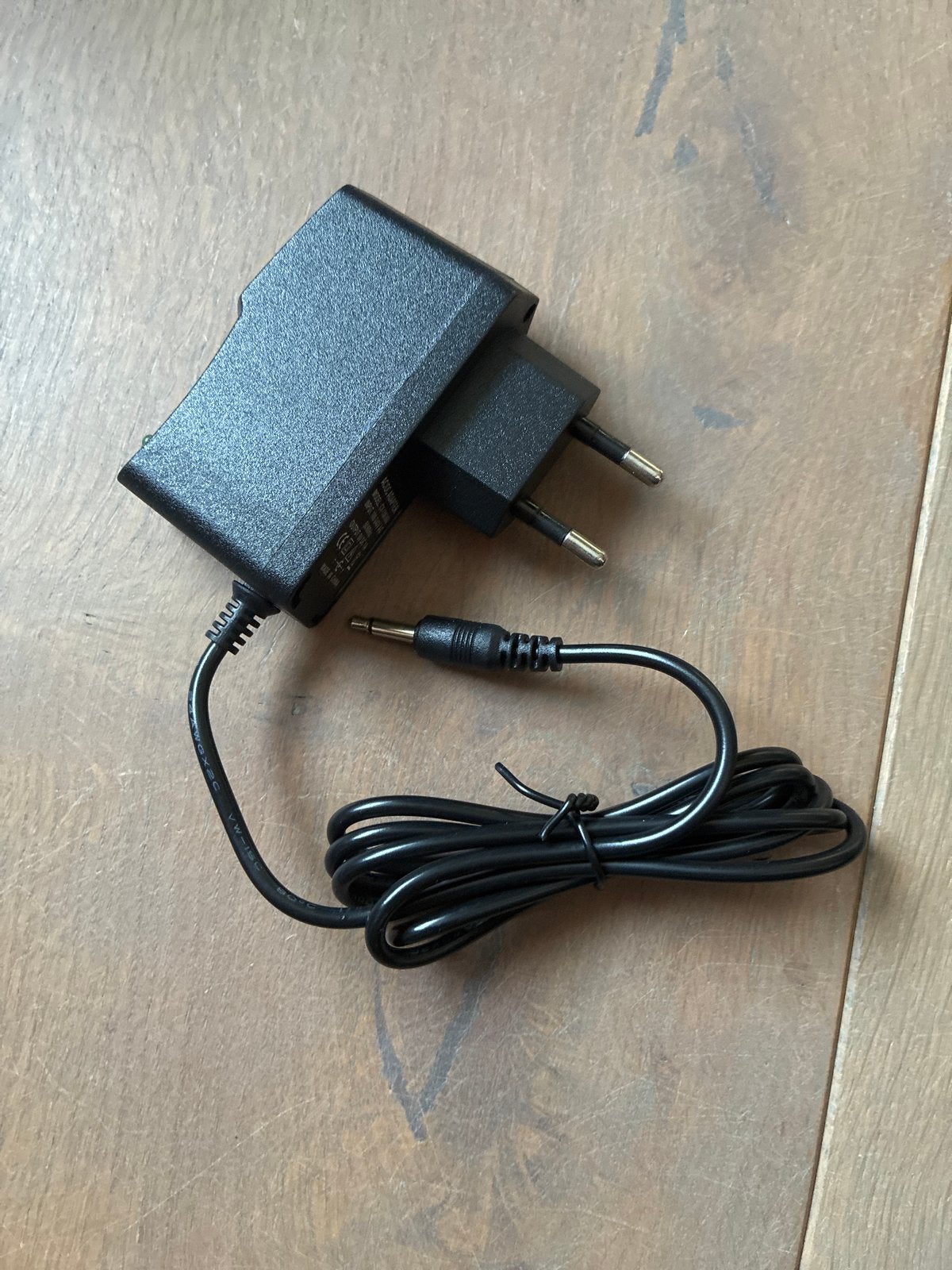 Atari 2600/ AC/DC Adapter 9V DC 1A - Model CY-150360, Ophalen of Verzenden, Zo goed als nieuw