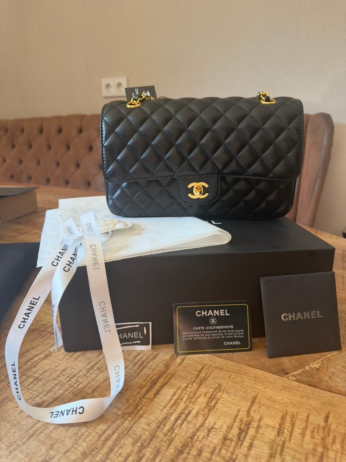 Chanel Classic Flap Bag Zwart Leer Goud Hardware, Ophalen of Verzenden, Zo goed als nieuw, Zwart, Schoudertasje