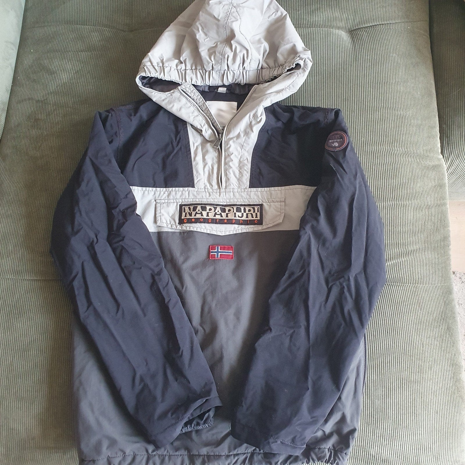 Napapijri Geographic jas maat 16 (170), Kleding | Heren, Jassen | Zomer, Blauw, Ophalen of Verzenden, Zo goed als nieuw, Napapijri