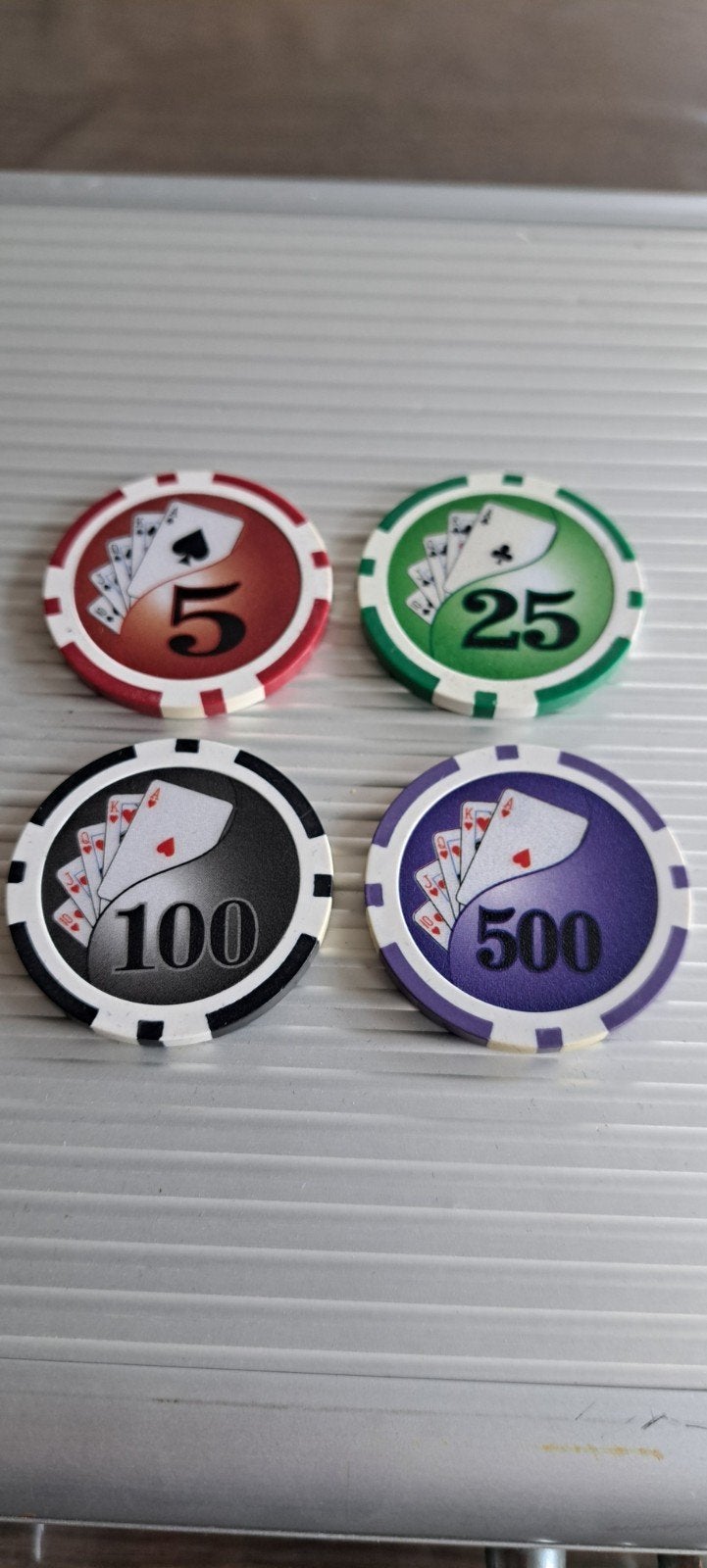 Cashgame pokerset met waardeen kaarten opdruk, Hobby en Vrije tijd, Ophalen of Verzenden, Gebruikt