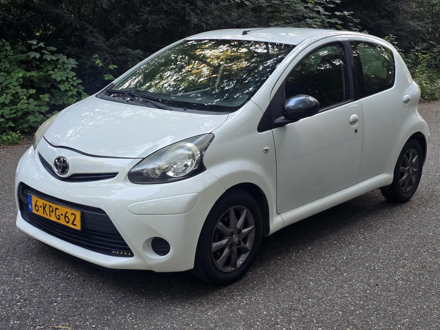 Toyota Aygo 1.0 VVT-i Comfort nieuwe apk, Voorwielaandrijving, Euro 5, Gebruikt, 4 stoelen