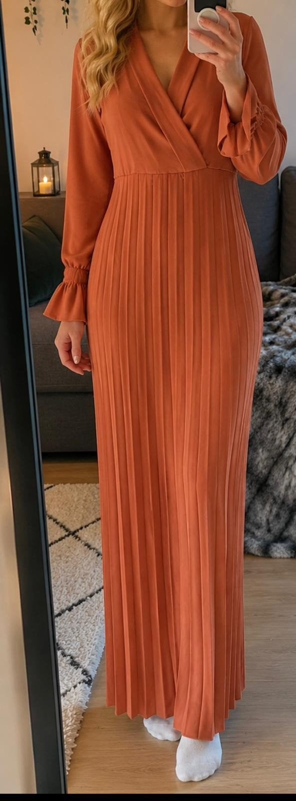 Zersina geplooide maxi jurk in terracotta, Maat 38/40 (M), Nieuw, Oranje, Ophalen of Verzenden