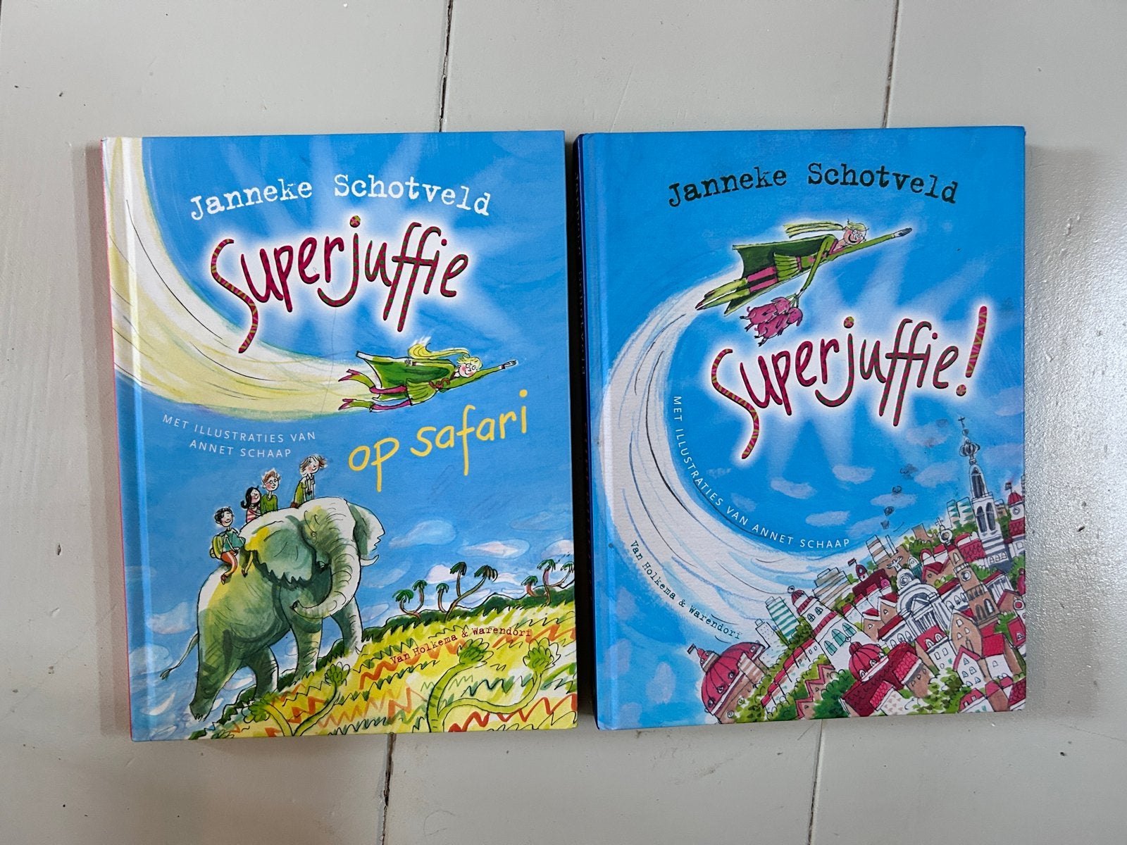 Superjuffie boeken set: 'Superjuffie!' en 'Superjuffie op sa, Ophalen, Zo goed als nieuw, Fictie algemeen