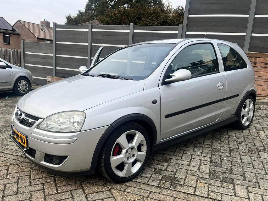 Opel Corsa 1.8 GSi met 125pk, Auto's, Opel, 40 €/maand, 4 cilinders, 1796 cc, 1200 kg