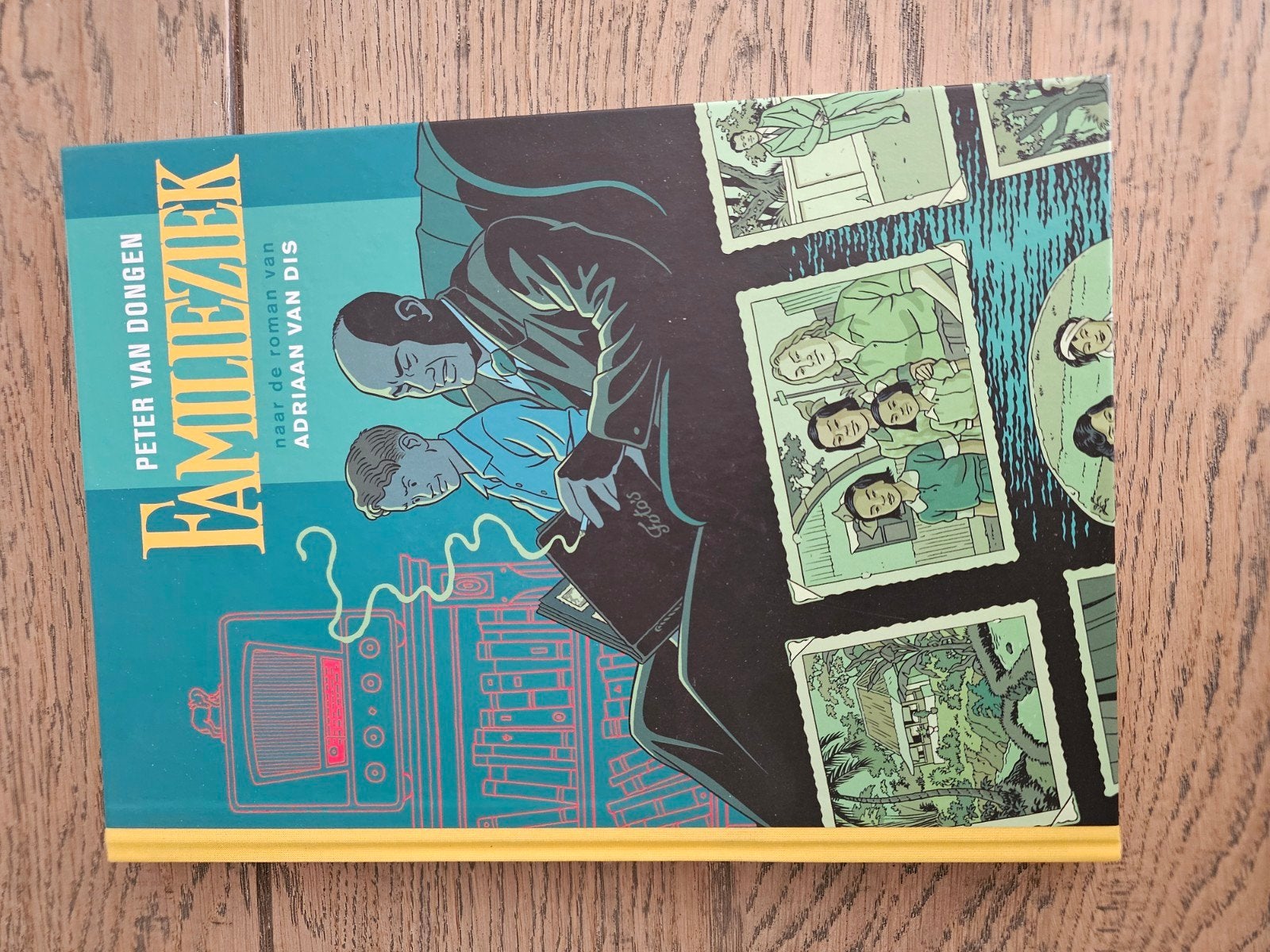Familieziek - Peter van Dongen (naar Adriaan van Dis), Boeken, Eén stripboek, Ophalen of Verzenden, Zo goed als nieuw, Peter van Dongen