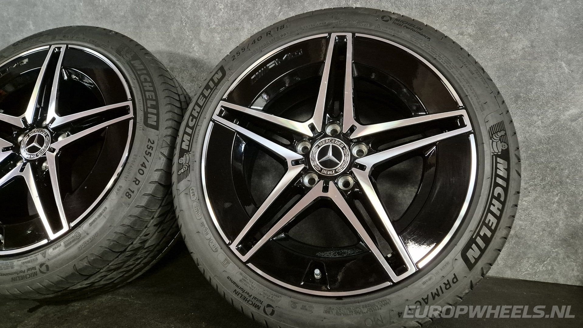 18 inch Mercedes C klasse W206 AMG Zwart zomerbanden velgen, 18 inch, Gebruikt, 255 mm, -