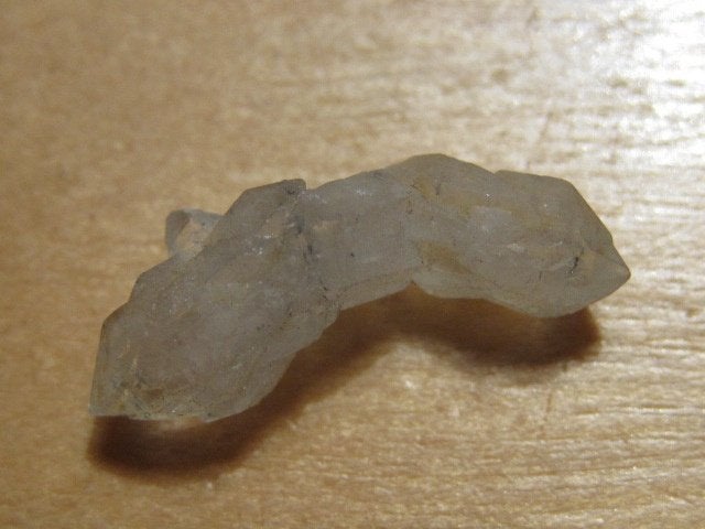 m. 5x ruwe edelsteen PLUMOSIET IN KWARTS (3)  bijzondere, Verzenden, Mineraal