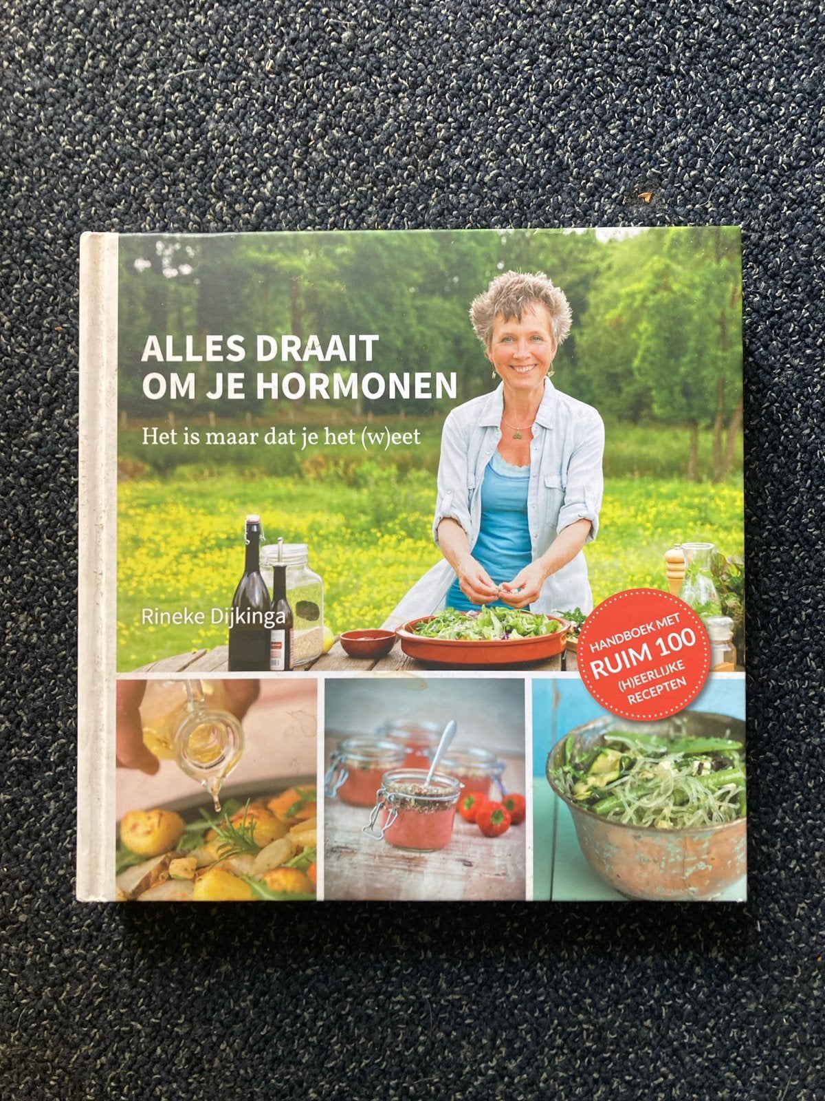 Alles draait om je hormonen - R. Dijkinga, Boeken, Ophalen of Verzenden, Zo goed als nieuw, Dieet en Voeding