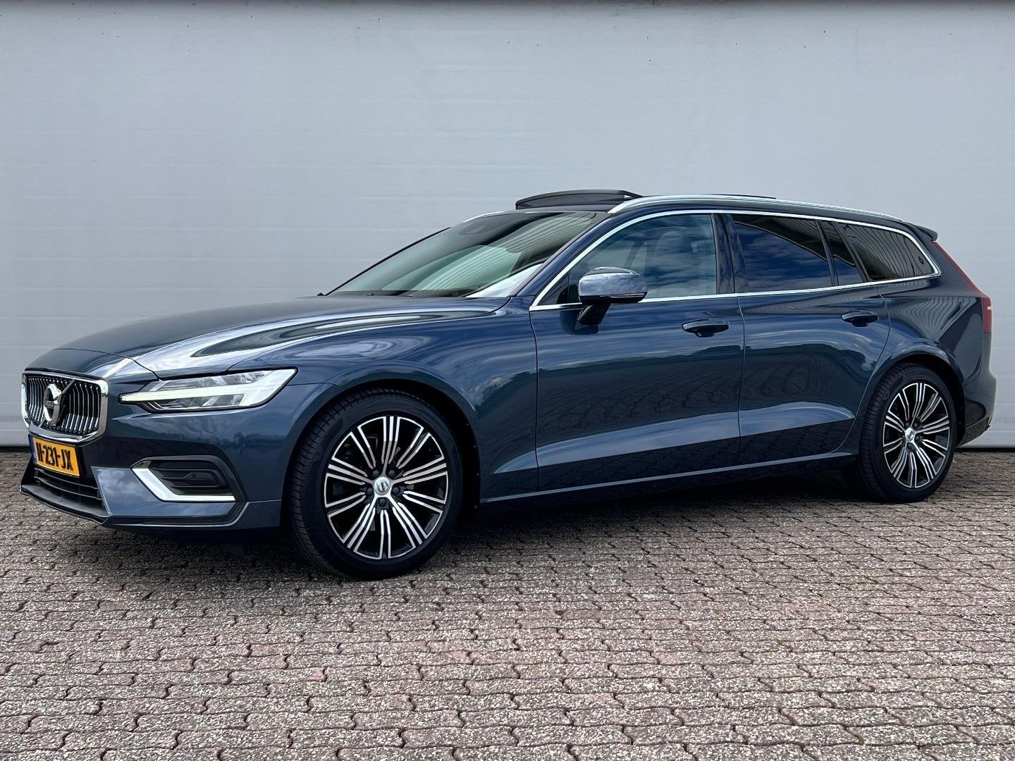 Volvo V60 T4 Inscription | NL auto | dealer onderh.| Polesta, Auto's, Dealer onderhouden, 15 km/l, 1969 cc, Blauw