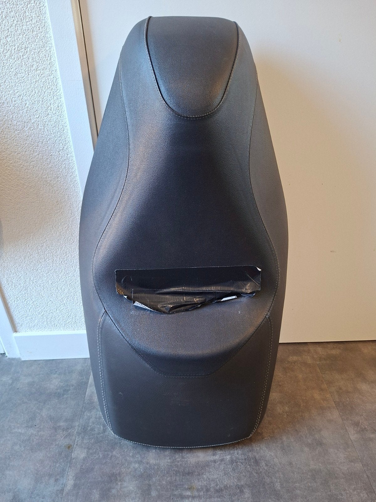 Zadel Piaggio MP3 LT 2009 met roll lock sensor, Ophalen of Verzenden, Gebruikt, Zadel, Piaggio