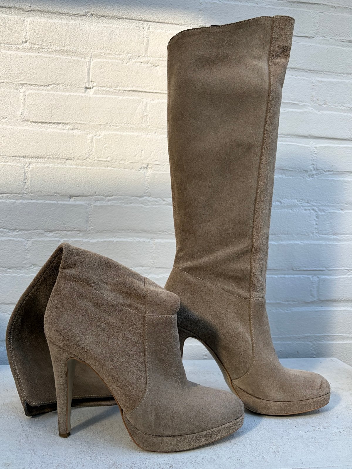 Beige Suède Italiaanse Hoge Laarzen - Maat 38, Hoge laarzen, Beige, Ophalen of Verzenden, Gedragen