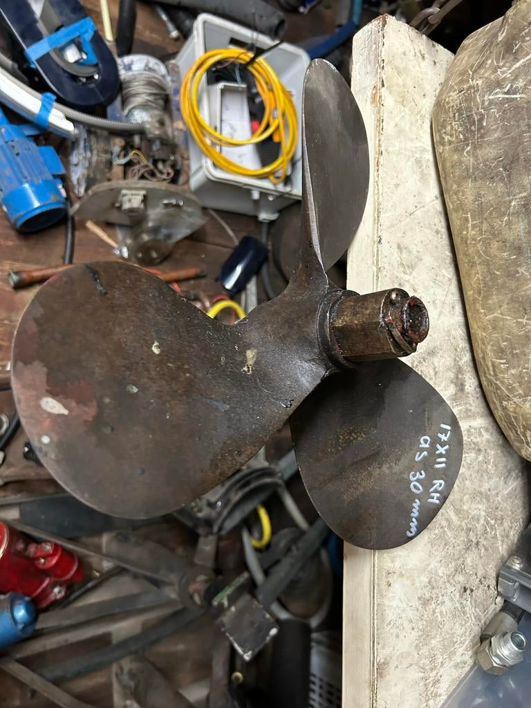Diverse schroeven voor bootmotoren, Ophalen, Gebruikt, Motor en Techniek, Motorboot