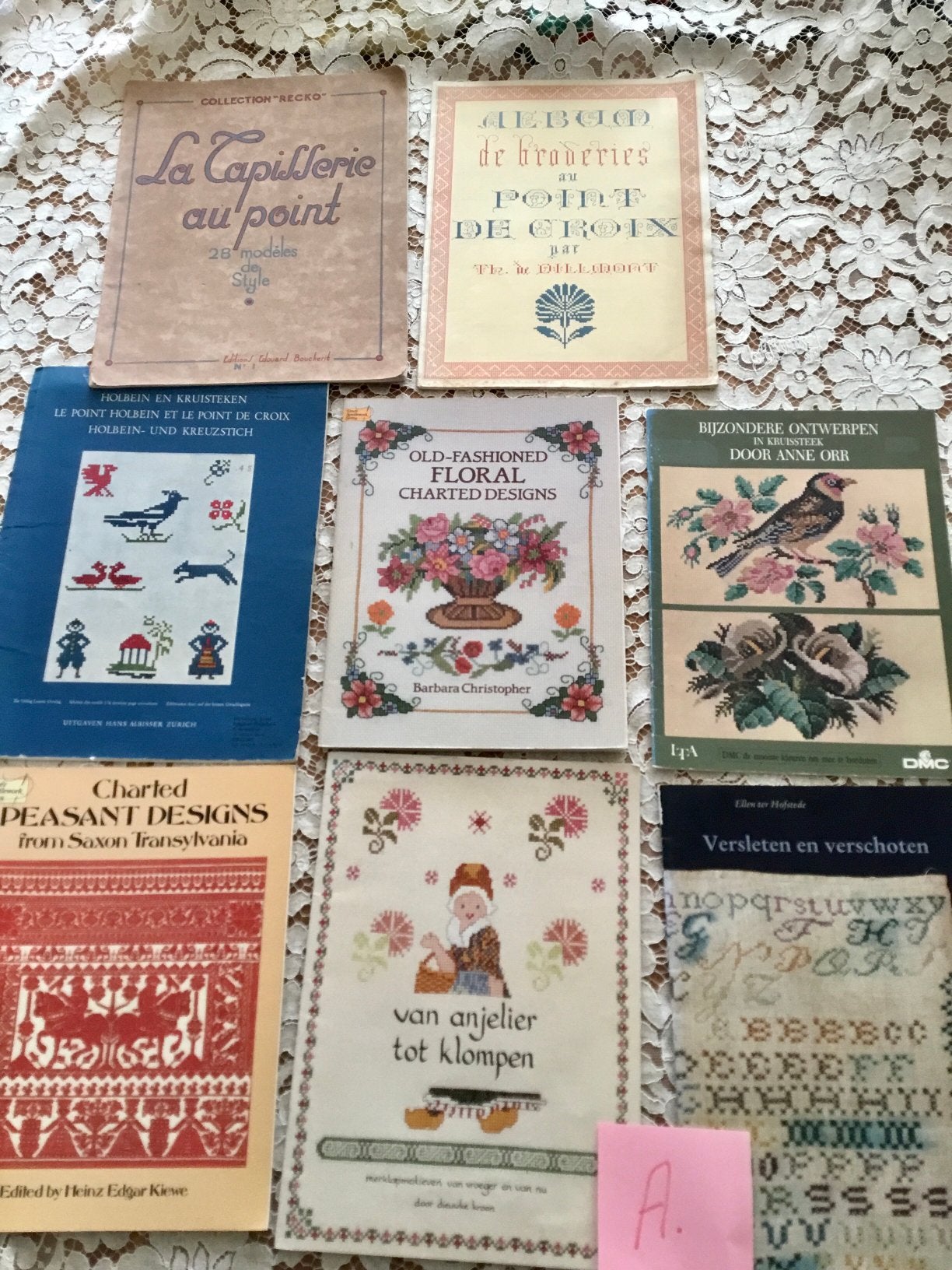 Borduurboeken vanaf 1 euro tot 3 euro ( A), Ophalen, Zo goed als nieuw, Patroon