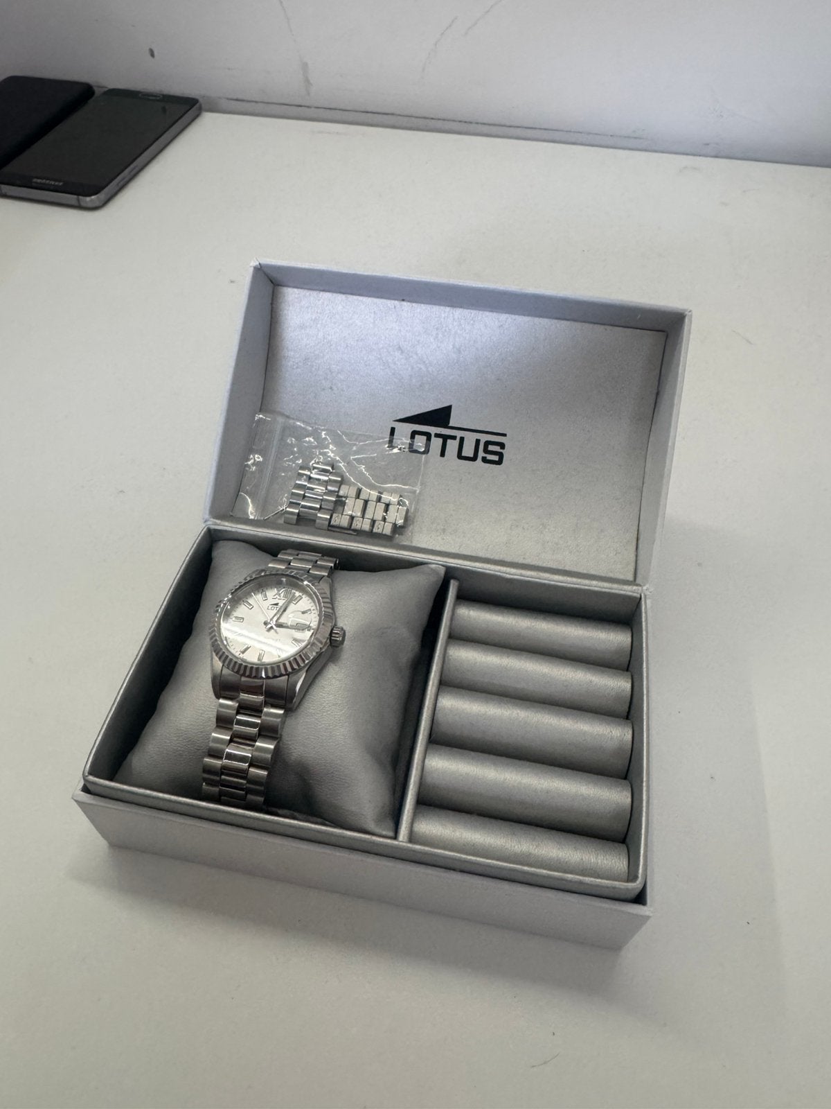 Lotus horloge, Ophalen, Nieuw, Overige materialen