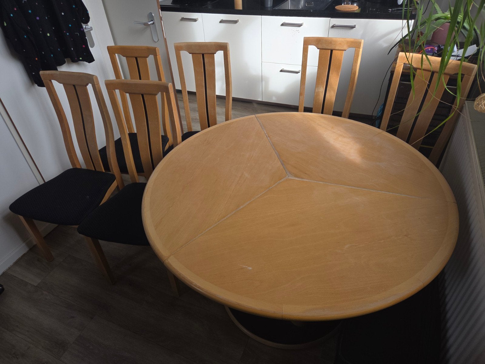 Skovby expanding dining table  SM32 with 6 chairs, Ophalen, Gebruikt, Modern Scandinavisch, Vier personen